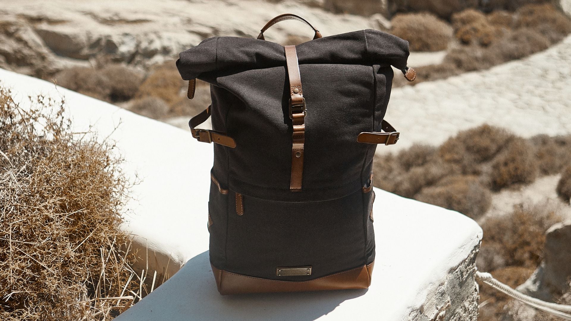 rolltop-rucksack-herren-650qct-1.jpg Rolltop backpack »Wyatt« canvas, leather + laptop compartment – Bild 1
